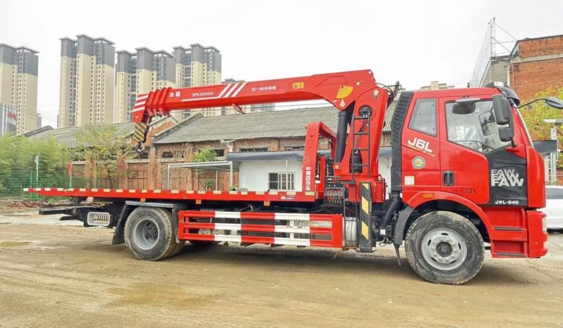 FAW TOW TRUCK WITH CRANE full