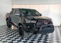 TOYOTA HILUX full