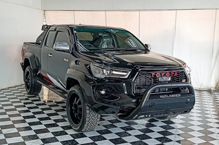 TOYOTA HILUX full