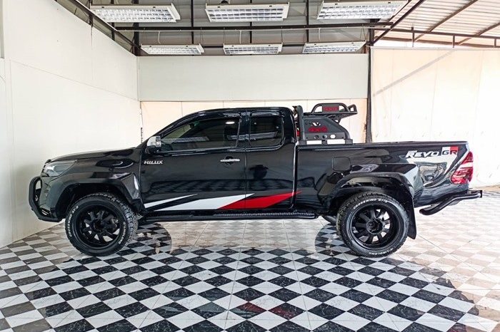 TOYOTA HILUX full