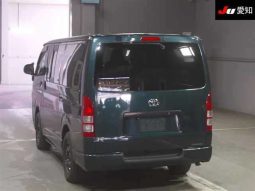 TOYOTA HIACE full