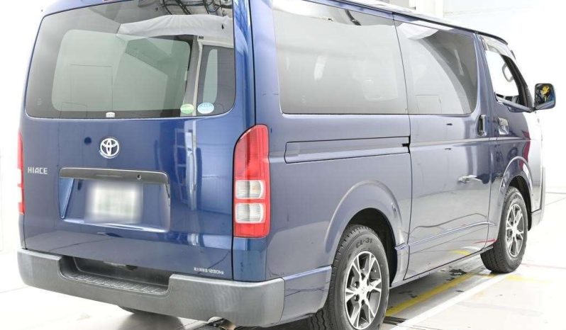 TOYOTA HIACE full