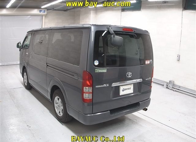 TOYOTA HIACE full