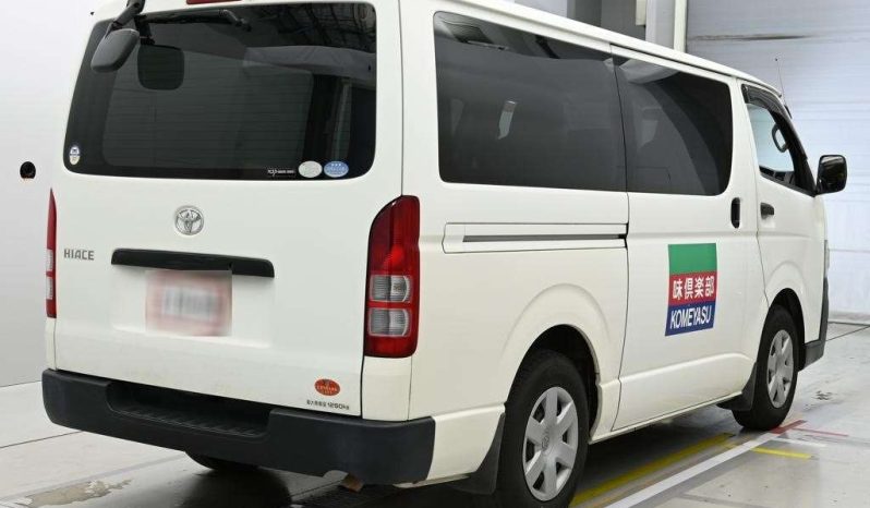 TOYOTA HIACE full