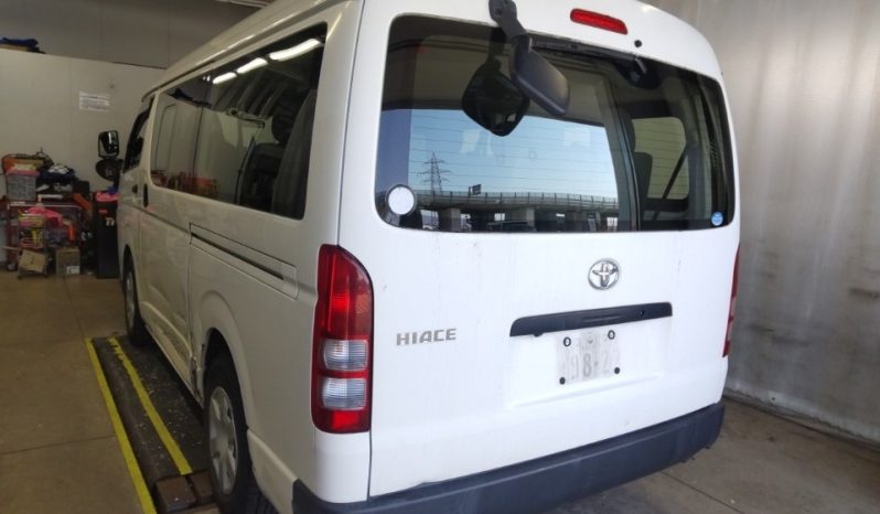 TOYOTA HIACE full