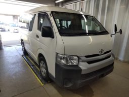 TOYOTA HIACE full