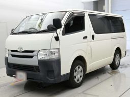 TOYOTA HIACE full