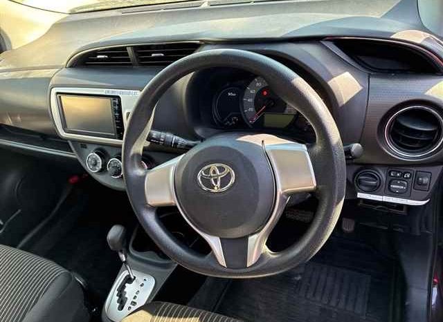 TOYOTA VITZ full