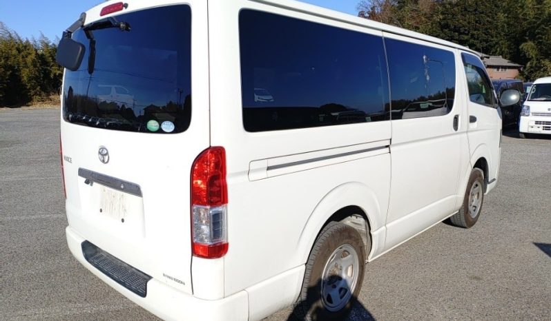 TOYOTA HIACE full