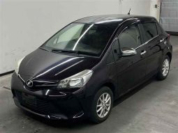 TOYOTA VITZ full