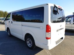 TOYOTA HIACE full