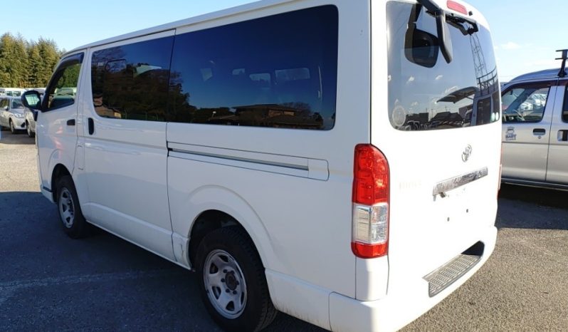 TOYOTA HIACE full