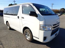 TOYOTA HIACE full