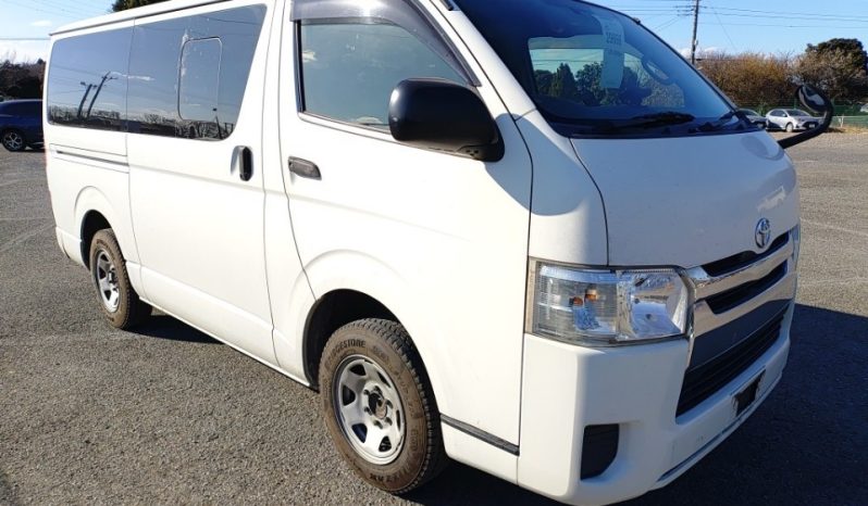 TOYOTA HIACE full