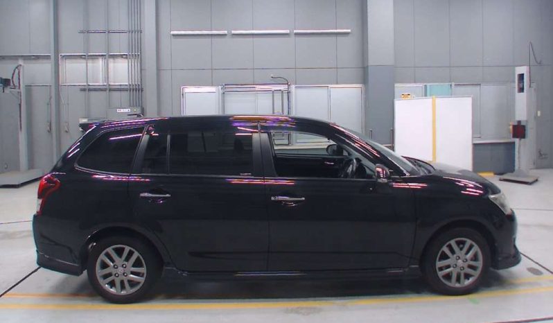 TOYOTA COROLLA FIELDER full