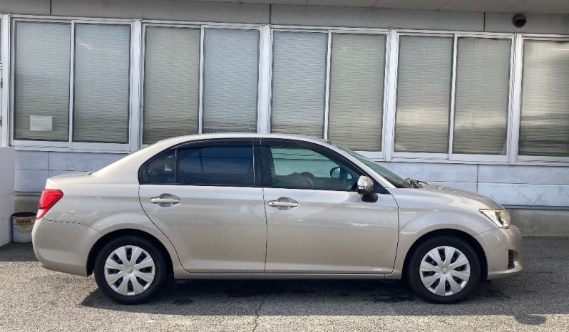 TOYOTA COROLLA AXIO full