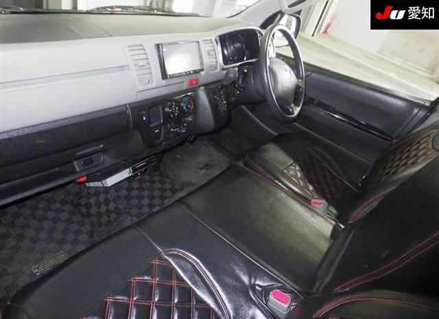 TOYOTA HIACE full
