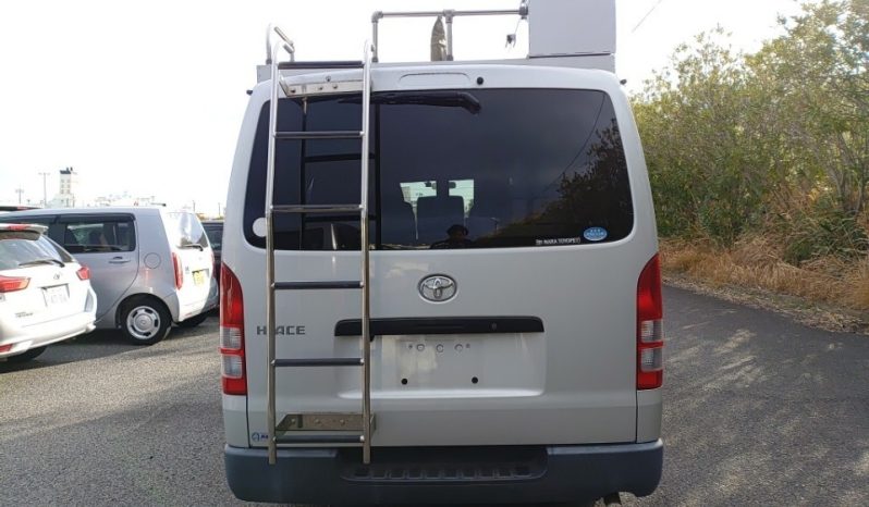 TOYOTA HIACE full