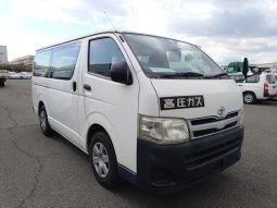 TOYOTA HIACE full