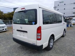 TOYOTA HIACE full