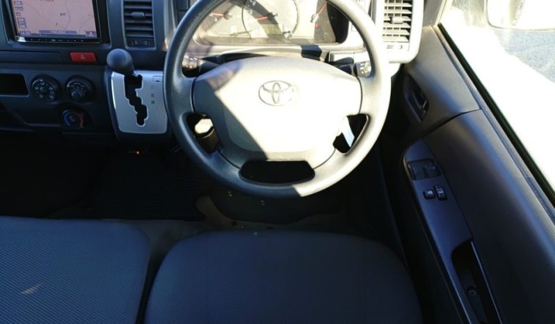 TOYOTA HIACE full