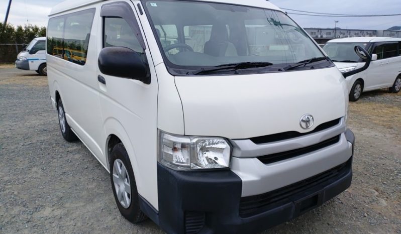 TOYOTA HIACE full
