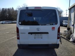 TOYOTA HIACE full