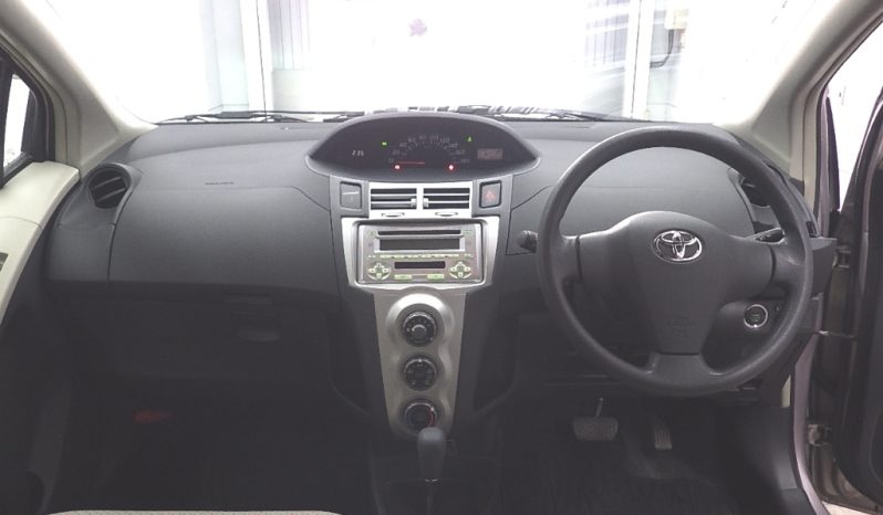TOYOTA VITZ full