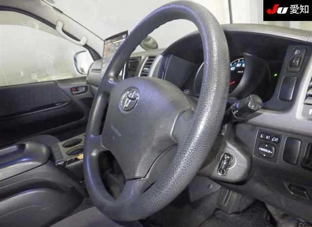 TOYOTA HIACE full