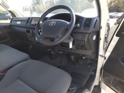 TOYOTA HIACE full