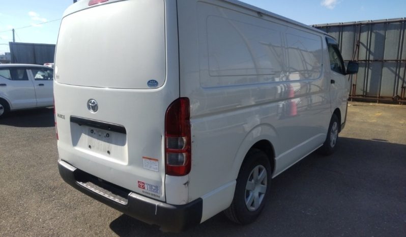 TOYOTA HIACE full