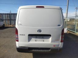 TOYOTA HIACE full