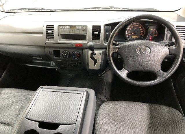TOYOTA HIACE full