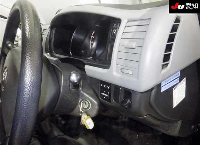 TOYOTA HIACE full