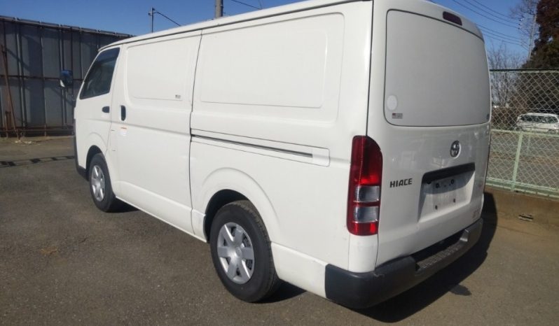 TOYOTA HIACE full