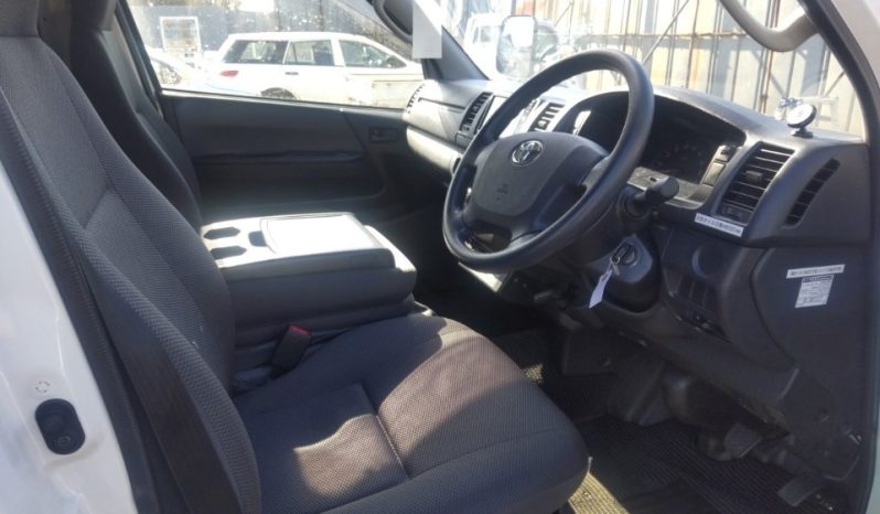TOYOTA HIACE full