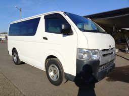 TOYOTA HIACE full