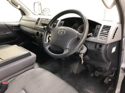 TOYOTA HIACE full