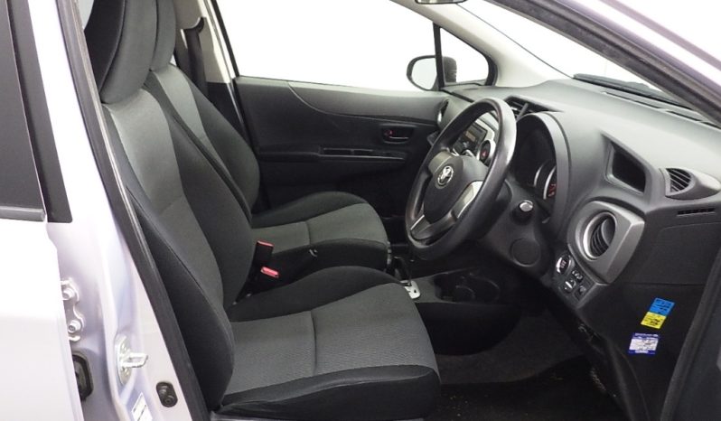 TOYOTA VITZ full