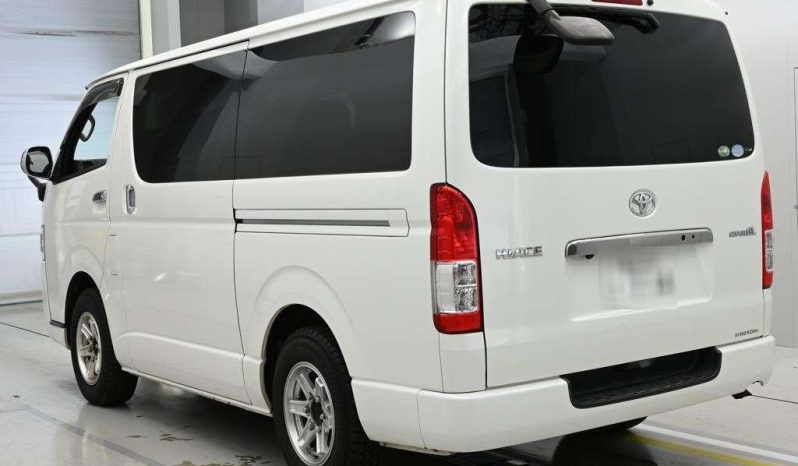 TOYOTA HIACE full