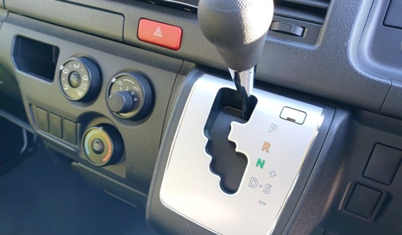 TOYOTA HIACE full