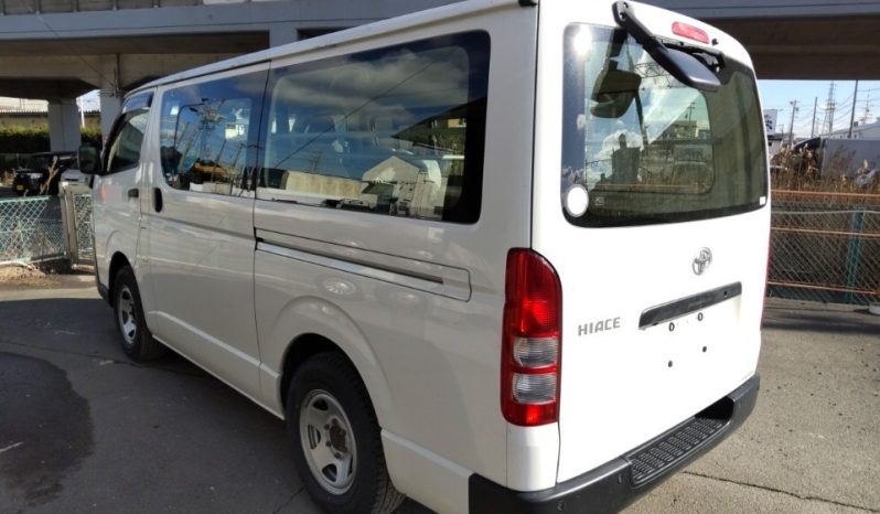 TOYOTA HIACE full