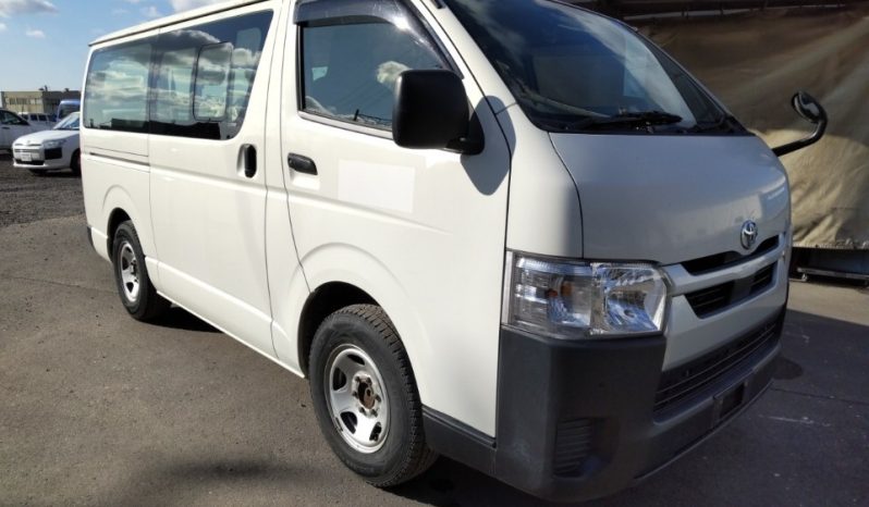 TOYOTA HIACE full