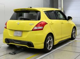 SUZUKI SWIFT full