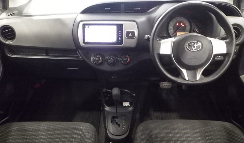 TOYOTA VITZ full