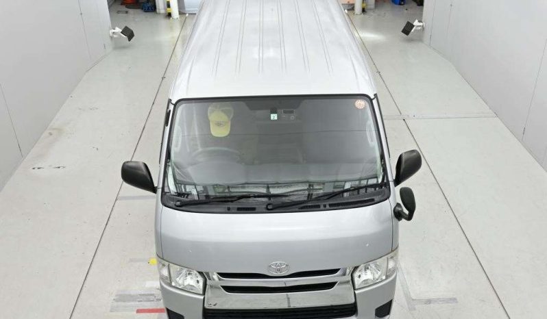 TOYOTA HIACE full