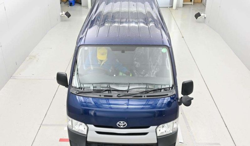 TOYOTA HIACE full