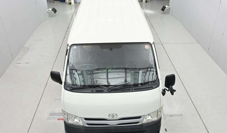 TOYOTA HIACE full