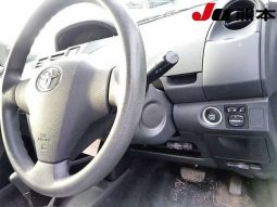 TOYOTA VITZ full