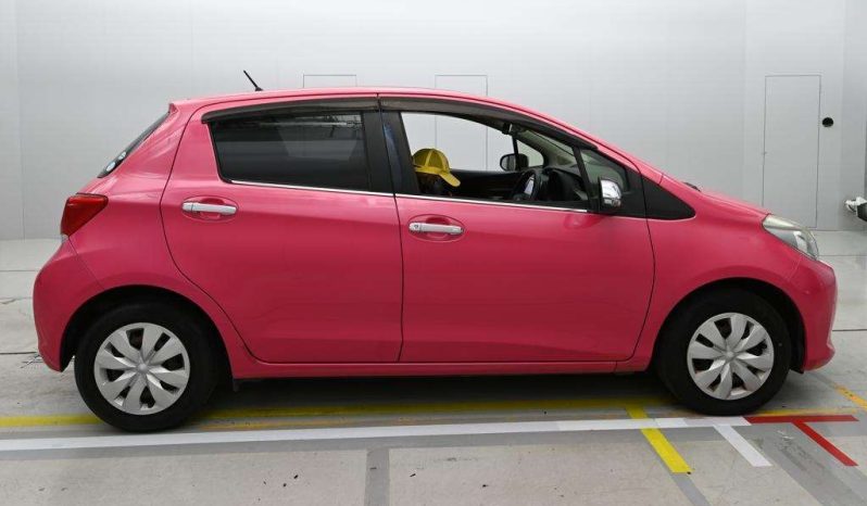 TOYOTA VITZ full